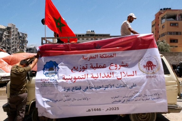 يستهدف 1000 أسرة.. المغرب يواصل إغاثة النازحين من داخل غزة وفلسطينيون يشكرون الملك