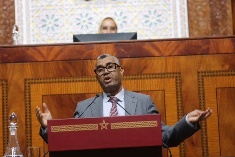 بووانو يحذر: لا تسرقوا حلم المونديال و لاتجعلوه “قيامة انتخابية”