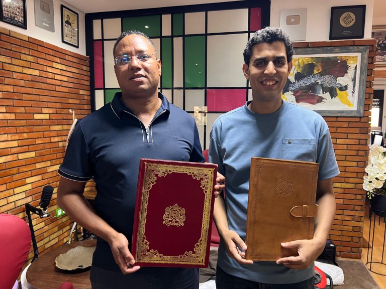 اتفاقية شراكة بين جريدة “العمق” وجامعة مولاي إسماعيل لتدريب طلبة الصحافة والإعلام